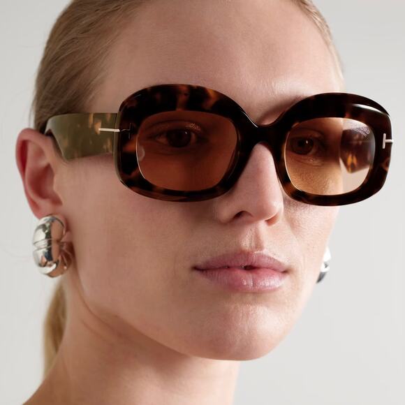 New, TOM FORD Carmen-02 Sunglasses TF1219 52Y Authentic main image 7